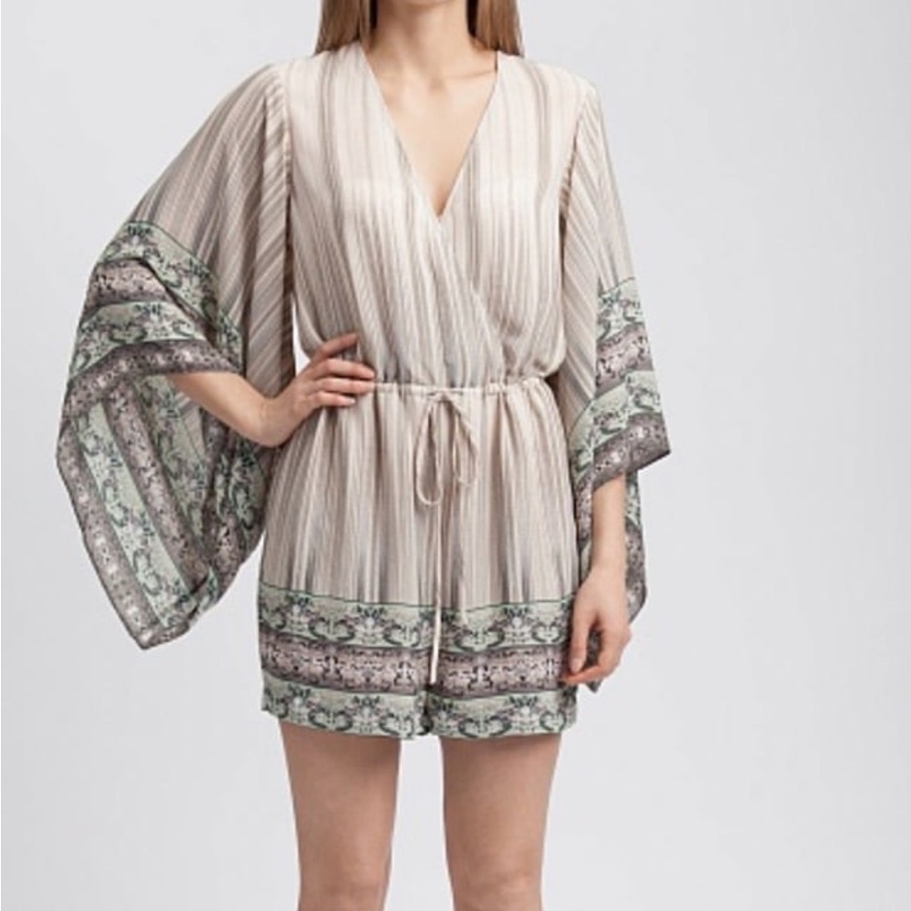 BCBGMaxAzria Blakely Striped V‑Neck Romper with Mint‎ Print Trim